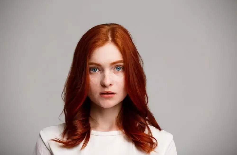 9 rekomendasi warna rambut agar wajah tampak lebih cerah © freepik 9 rekomendasi warna rambut agar wajah tampak lebih cerah © freepik