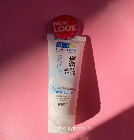 Rekomendasi facial wash untuk kulit kombinasi © 2023 brilio.net