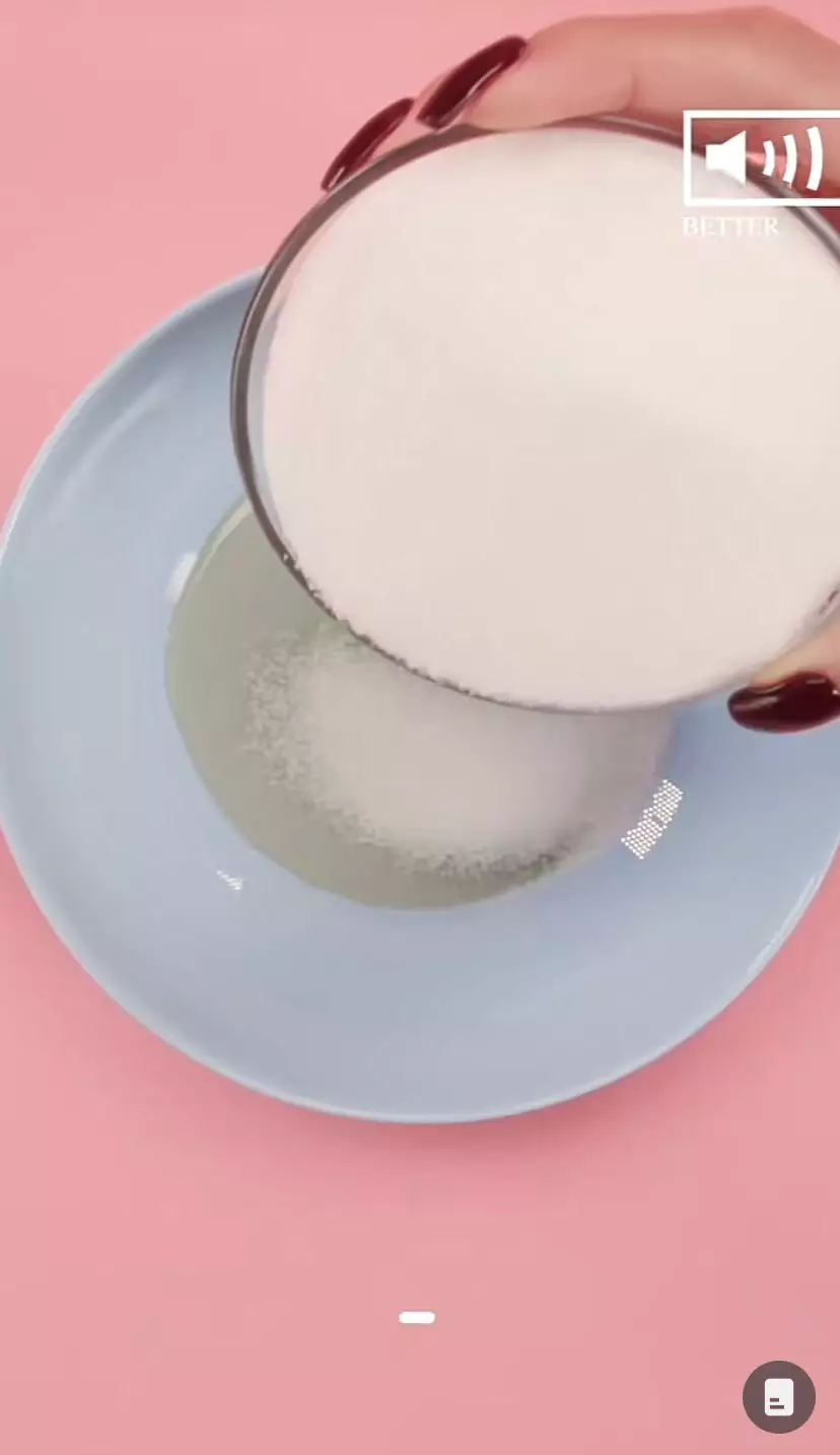 Cara mengatasi telapak kaki kering dan pecah-pecah jadi mulus kayak kulit bayi © 2023 brilio.net