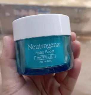 9 rekomendasi oil free moisturizer © 2023 berbagai sumber 9 rekomendasi oil free moisturizer © 2023 berbagai sumber