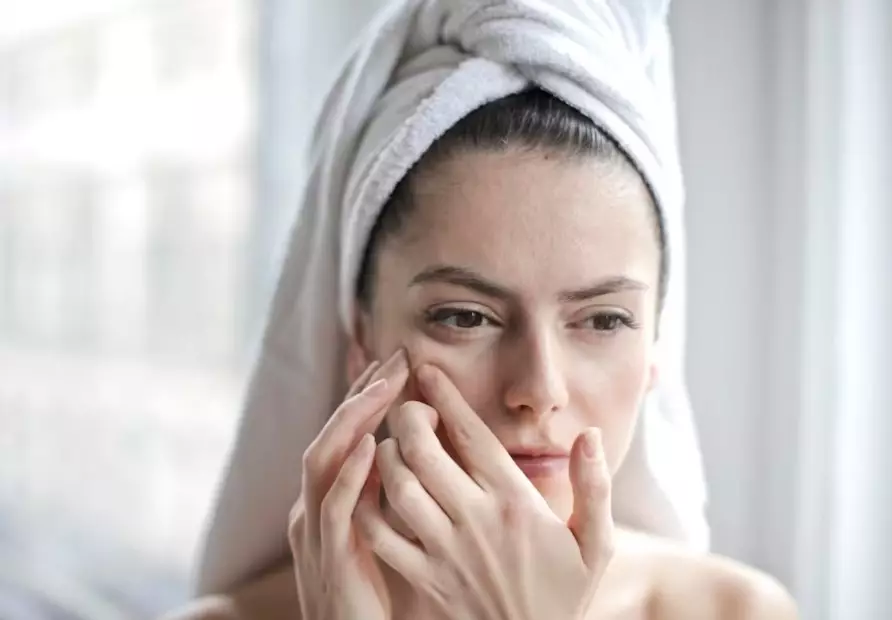 9 penyebab oksidasi pada makeup © 2023 berbagai sumber 9 penyebab oksidasi pada makeup © 2023 berbagai sumber