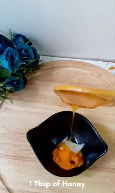 Trik mengencangkan wajah pakai masker dari 1 jenis rempah Berbagai sumber