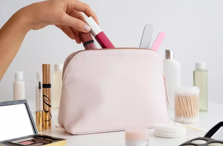 cara merawat alat makeup agar tidak merusak kulit © 2023 brilio.net cara merawat alat makeup agar tidak merusak kulit © 2023 brilio.net