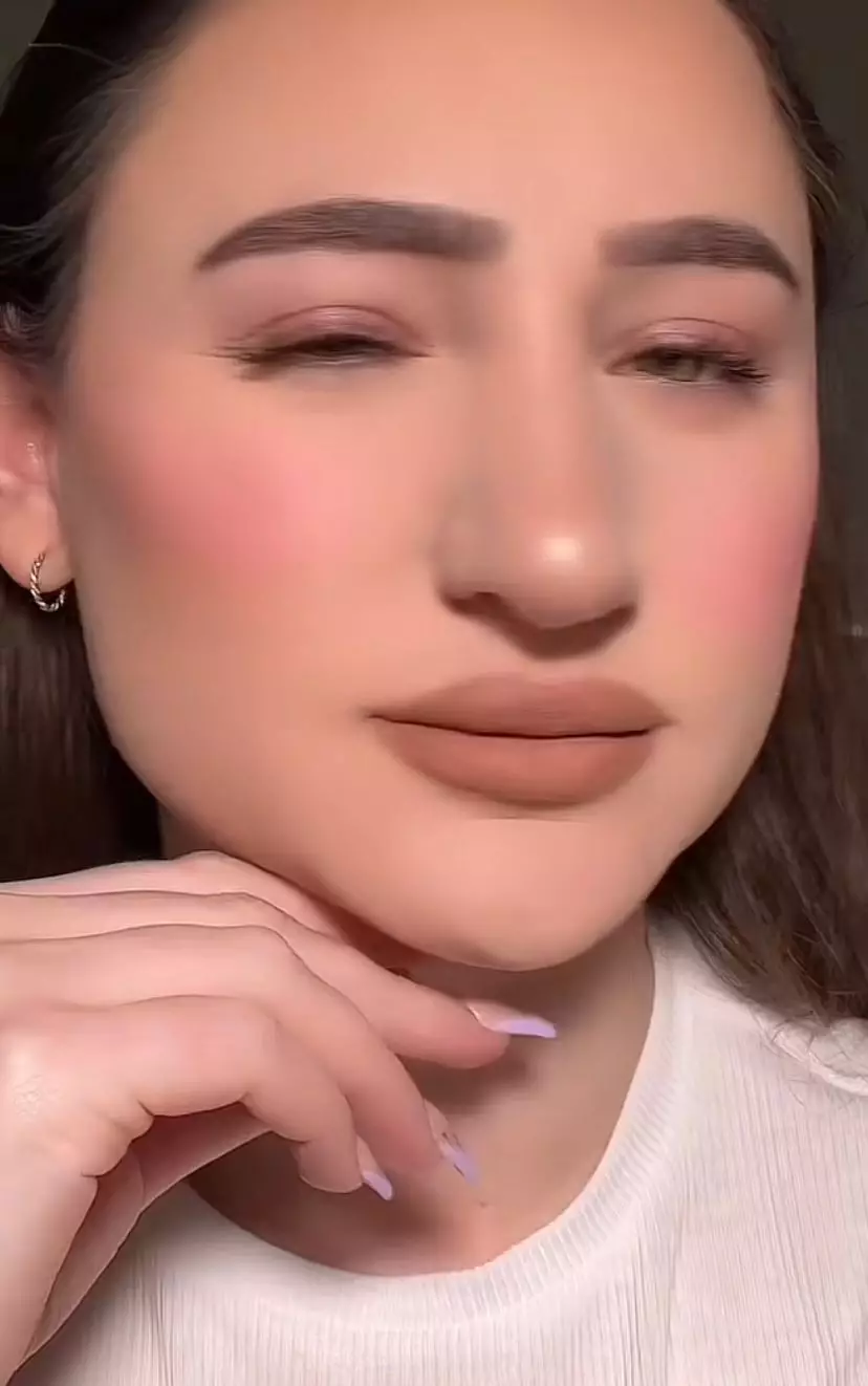 Trik membuat bibir lebih berisi Istimewa Trik membuat bibir lebih berisi Istimewa