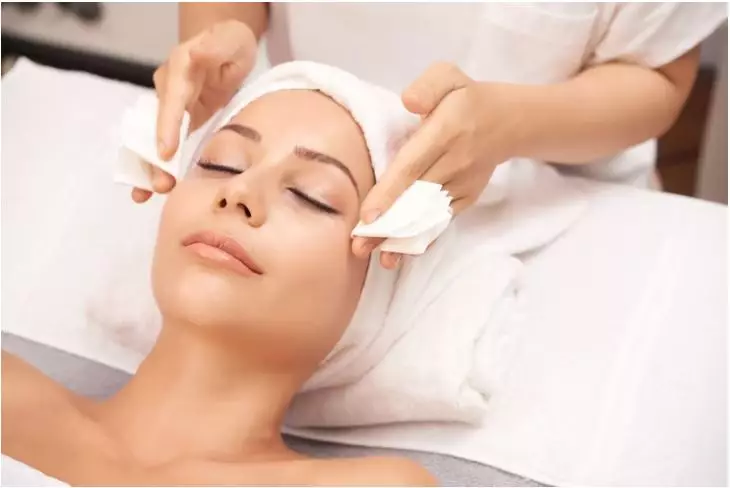  perawatan kulit awet muda tahun ala Marini Soerjosoemarno berbagai sumber