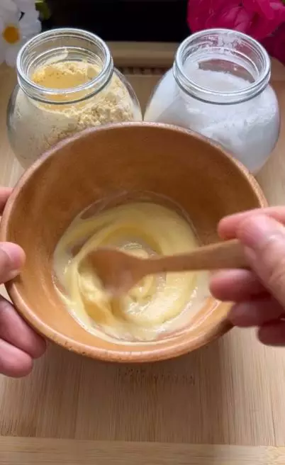 Cara menghilangkan flek hitam bekas jerawat yang cuma pakai 2 jenis tepung Berbagai sumber Cara menghilangkan flek hitam bekas jerawat yang cuma pakai 2 jenis tepung Berbagai sumber