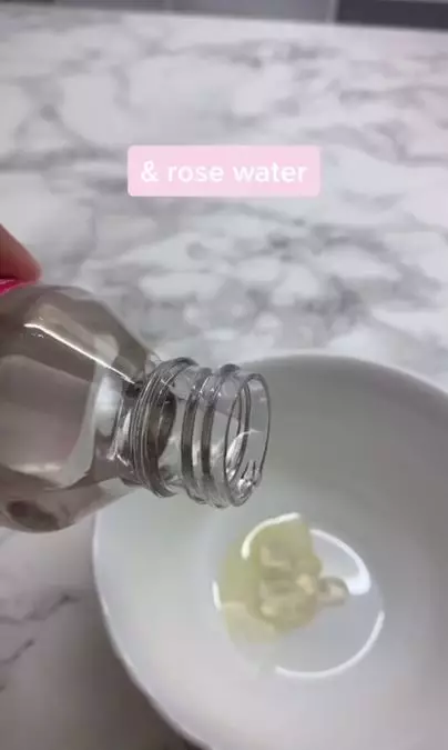 Trik mengatasi penuaan dini pakai night cream dari 1 jenis minyak Berbagai sumber Trik mengatasi penuaan dini pakai night cream dari 1 jenis minyak Berbagai sumber