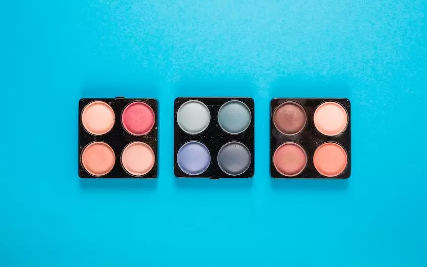 Samarkan bekas jerawat namun tetap natural © 2023 brilio.net Samarkan bekas jerawat namun tetap natural © 2023 brilio.net