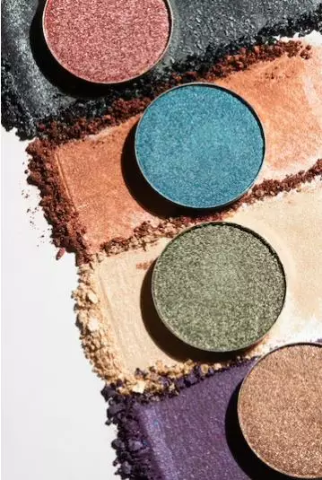  trik makeup bold ala Dewi Yull ini cuma modal Rp 11 ribu berbagai sumber