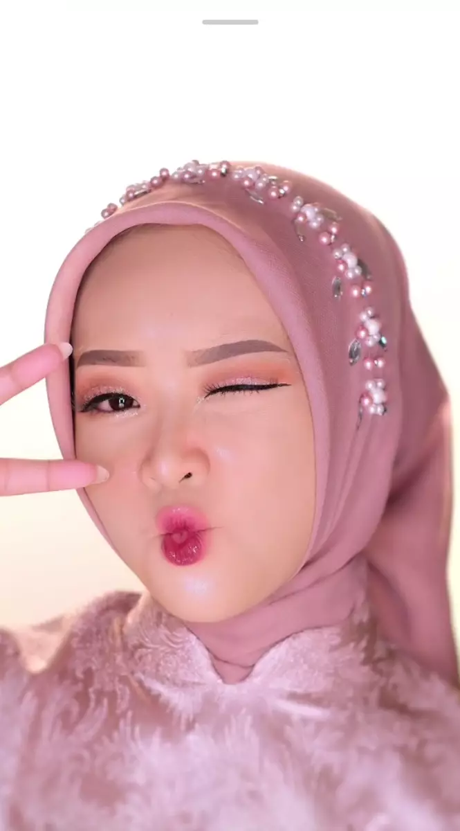 wisuda makeup cetar © TikTok