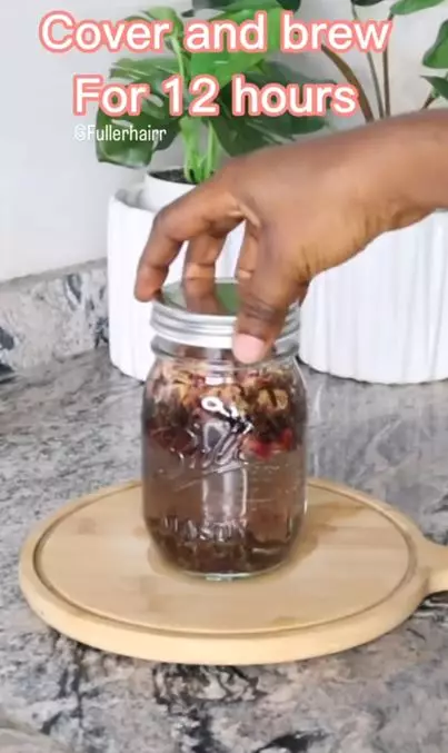 Cara membuat spray rambut untuk atasi rontok pakai 2 jenis bunga Berbagai sumber