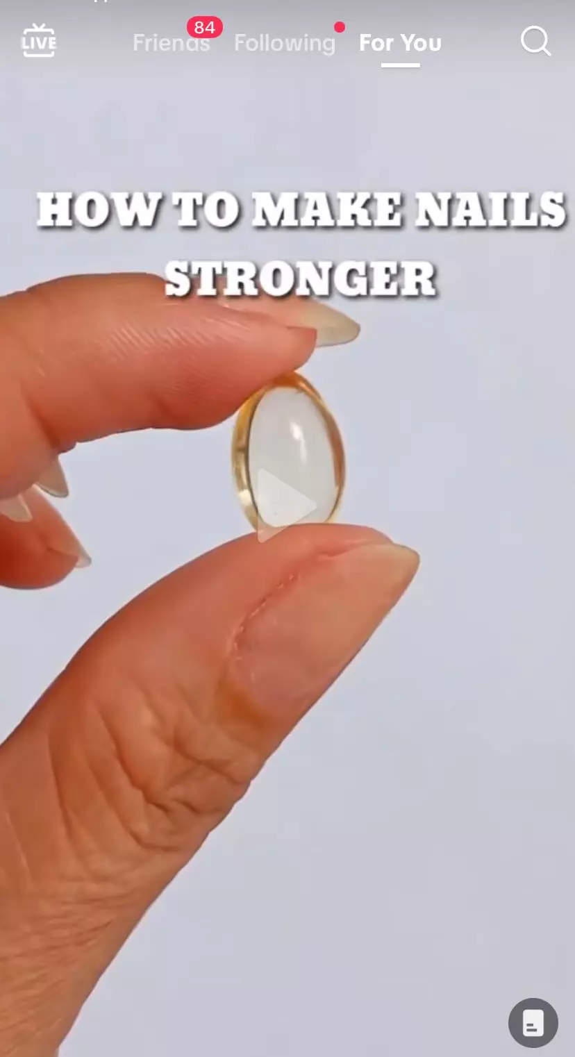 trik bikin kuku lebih kuat dan sehat © berbagai sumber trik bikin kuku lebih kuat dan sehat © berbagai sumber