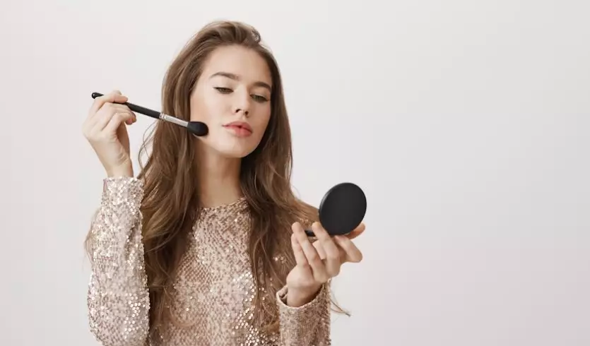 9 langkah makeup Arabian look © freepik.com