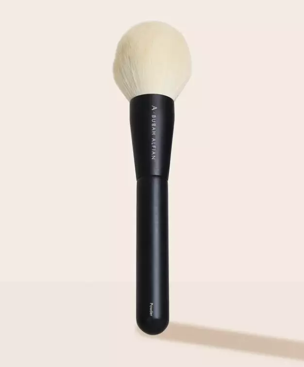 macam alat makeup dan cara menggunakannya © berbagai sumber