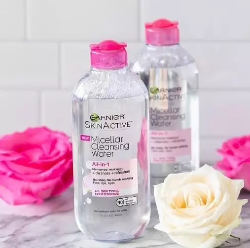Rekomendasi micellar water untuk kulit kombinasi © 2023 berbagai sumber Rekomendasi micellar water untuk kulit kombinasi © 2023 berbagai sumber