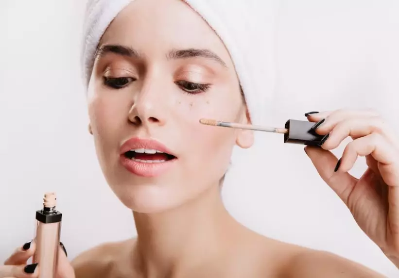 perlengkapan makeup yang wajib dimiliki pemula Istimewa