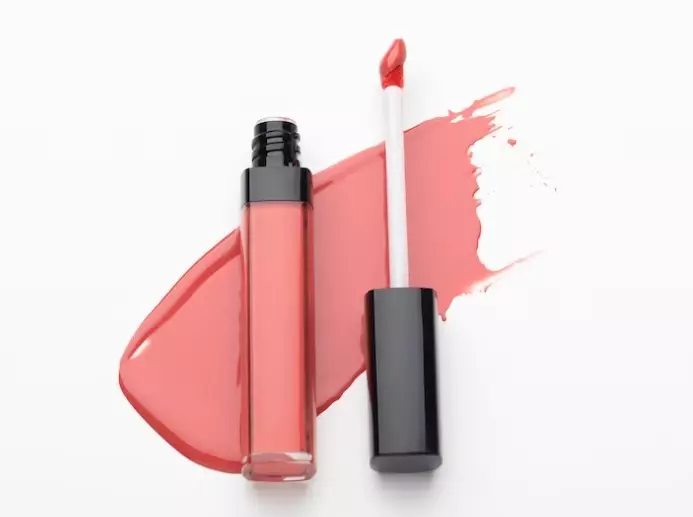 perlengkapan makeup yang wajib dimiliki pemula Istimewa