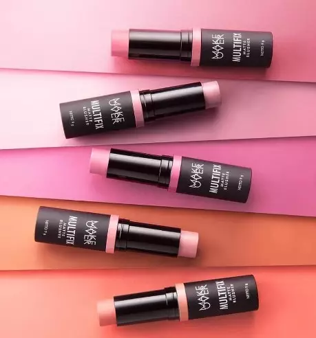 Rekomendasi blush on untuk kulit sawo matang © 2023 brilio.net Rekomendasi blush on untuk kulit sawo matang © 2023 brilio.net