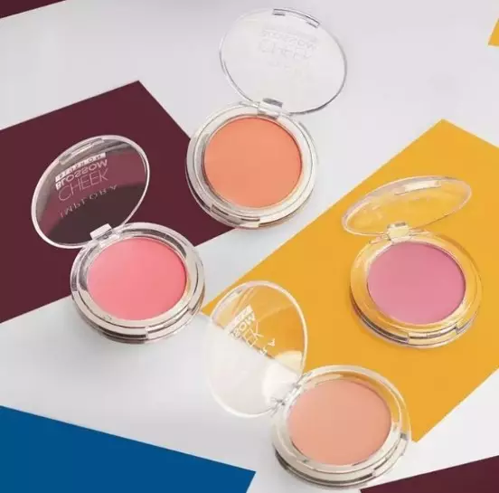 Rekomendasi blush on untuk kulit sawo matang © 2023 brilio.net Rekomendasi blush on untuk kulit sawo matang © 2023 brilio.net