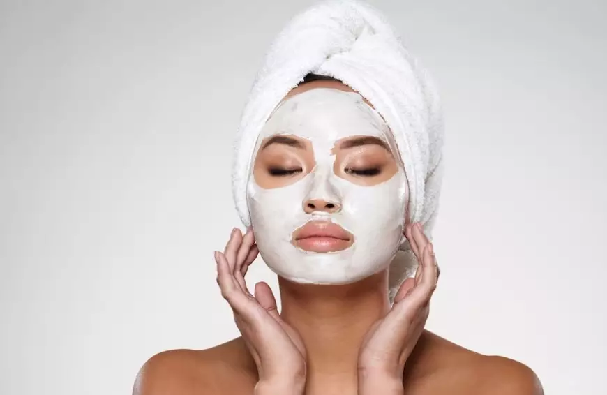 9 langkah penggunaan skincare untuk kulit kusam © freepik.com