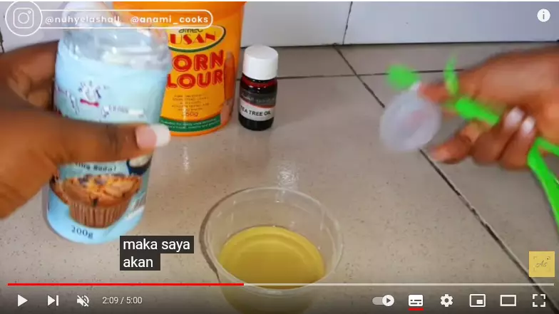 Trik atasi bau badan hanya pakai deodorant roll berbagai sumber Trik atasi bau badan hanya pakai deodorant roll berbagai sumber