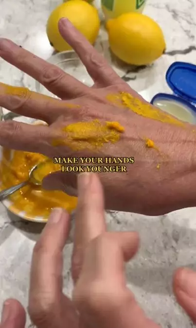 Trik atasi penuaan pada tangan pakai 1 jenis rempah Berbagai sumber Trik atasi penuaan pada tangan pakai 1 jenis rempah Berbagai sumber