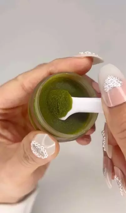 Trik atasi bibir kering dan mengelupas pakai lip mask dari 1 jenis minyak Berbagai sumber Trik atasi bibir kering dan mengelupas pakai lip mask dari 1 jenis minyak Berbagai sumber