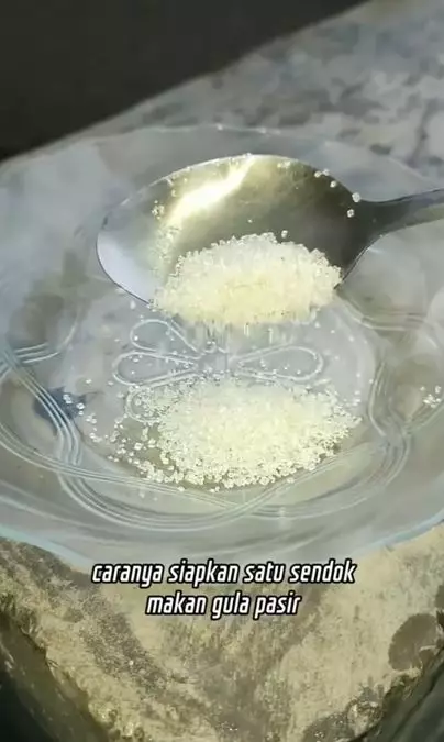 Trik menghilangkan flek dan bintik hitam pakai scrub dari 1 bahan pemanis Berbagai sumber Trik menghilangkan flek dan bintik hitam pakai scrub dari 1 bahan pemanis Berbagai sumber