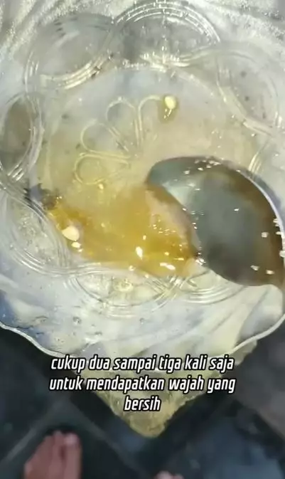 Trik menghilangkan flek dan bintik hitam pakai scrub dari 1 bahan pemanis Berbagai sumber Trik menghilangkan flek dan bintik hitam pakai scrub dari 1 bahan pemanis Berbagai sumber