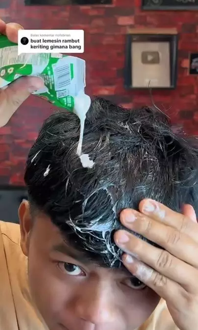 Trik melemaskan rambut keriting pria pakai 1 bahan masakan Berbagai sumber