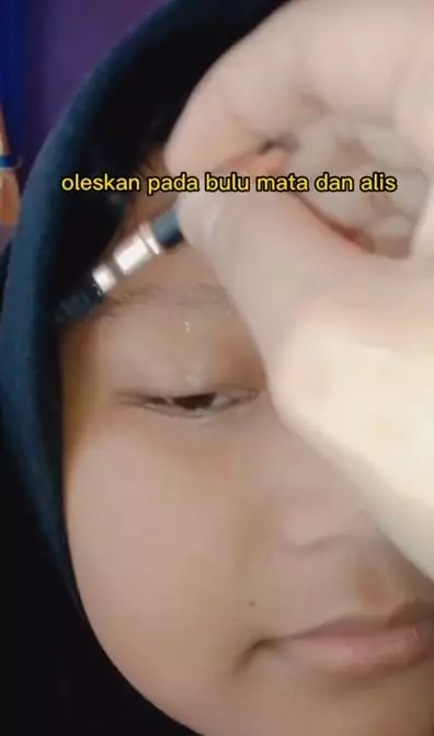 Trik melebatkan alis pakai 1 jenis tanaman herbal Berbagai sumber