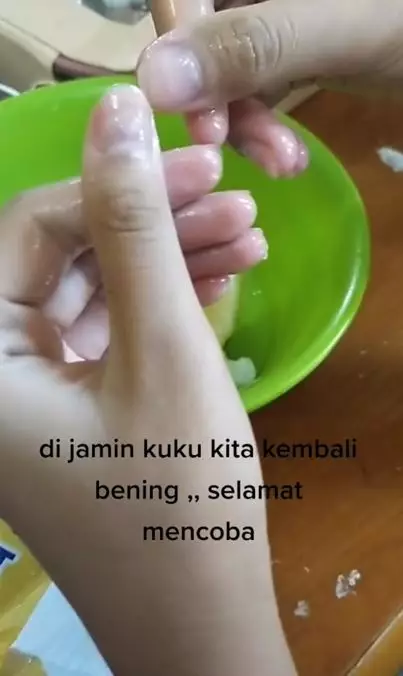 Trik membersihkan kuku hitam dan kusam pakai 1 jenis buah Berbagai sumber Trik membersihkan kuku hitam dan kusam pakai 1 jenis buah Berbagai sumber
