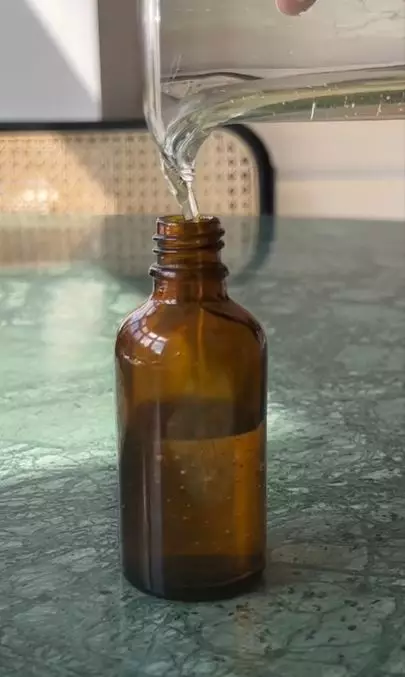 Trik mencegah rambut rontok pakai 3 jenis minyak Berbagai sumber