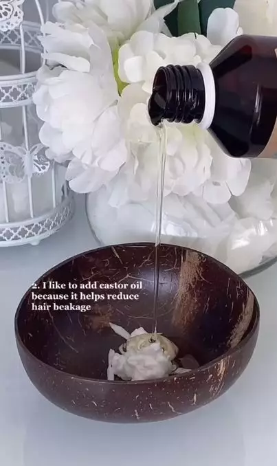 Cara mengatasi rambut tipis pakai masker dari 1 jenis minyak esensial Berbagai sumber Cara mengatasi rambut tipis pakai masker dari 1 jenis minyak esensial Berbagai sumber