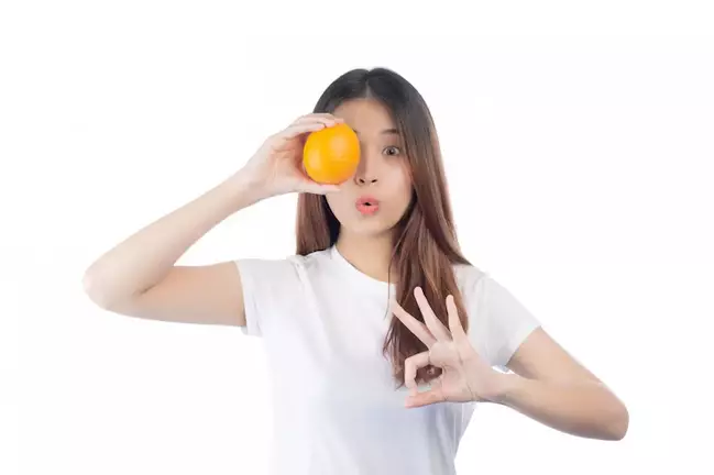 trik menjaga kecantikan kulit ala Happy Asmara berbagai sumber