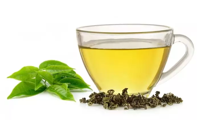 Cara membuat toner untuk kulit  berminyak pakai 1 bahan minuman Berbagai sumber