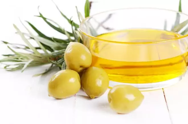 Trik atasi tangan dan siku kasar pakai 1 jenis minyak Berbagai sumber Trik atasi tangan dan siku kasar pakai 1 jenis minyak Berbagai sumber