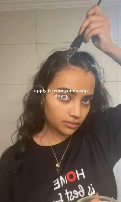 Cara merawat rambut panjang yang rapuh pakai 1 bahan pemanis Berbagai sumber