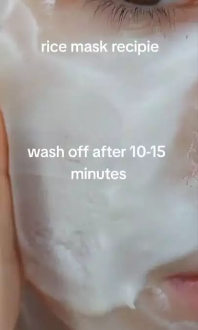 Cara mengatasi kemerahan wajah pakai masker dari 1 jenis tepung Berbagai sumber