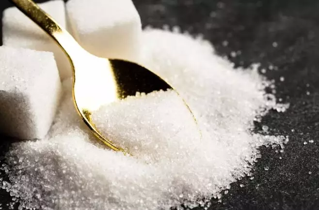 Trik cerahkan kulit akibat hiperpigmentasi pakai 1 jenis bahan pemanis Berbagai sumber