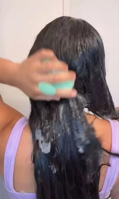 Trik memanjangkan rambut pakai masker dari 2 jenis minyak Berbagai sumber