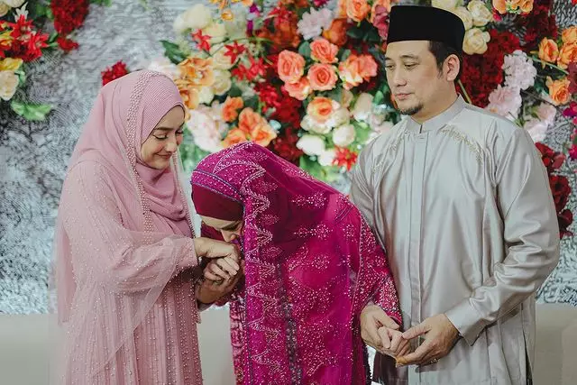 pengajian pernikahan anak Cindy Fatikasari © Instagram pengajian pernikahan anak Cindy Fatikasari © Instagram