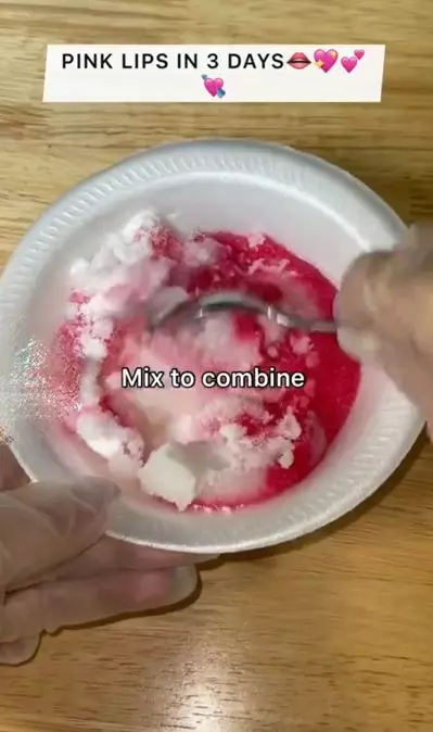 Trik cerahkan bibir pakai scrub dari 2 bahan pemanis Berbagai sumber