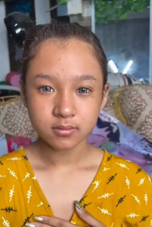 potret pedangdut koplo niken salindri sebelum makeup manglingi © berbagai sumber potret pedangdut koplo niken salindri sebelum makeup manglingi © berbagai sumber