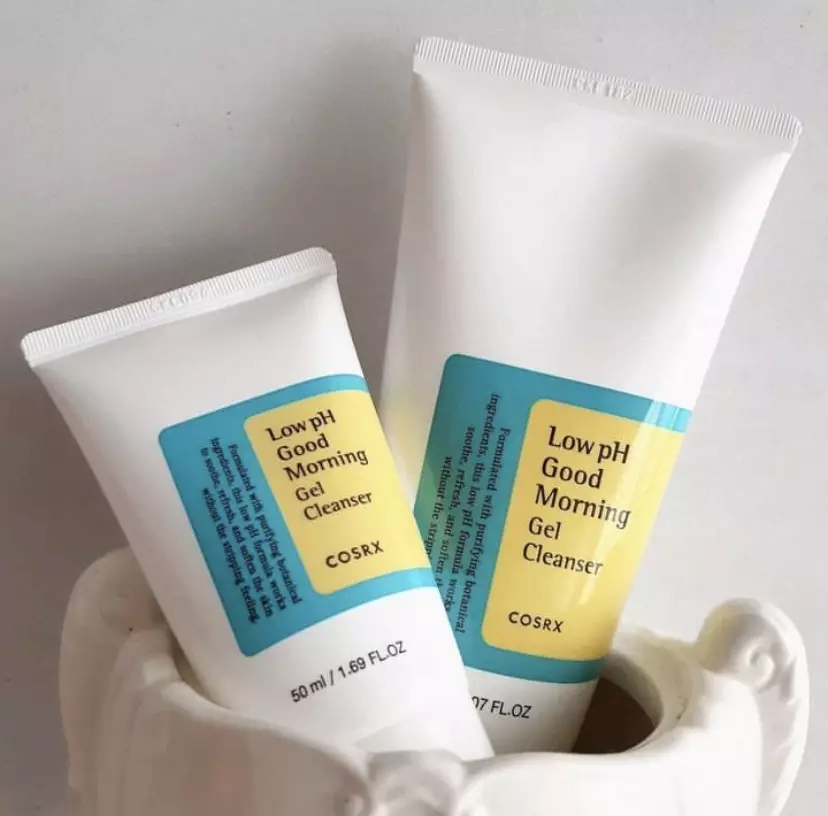 Rekomendasi facial wash atasi kulit kering © berbagai sumber