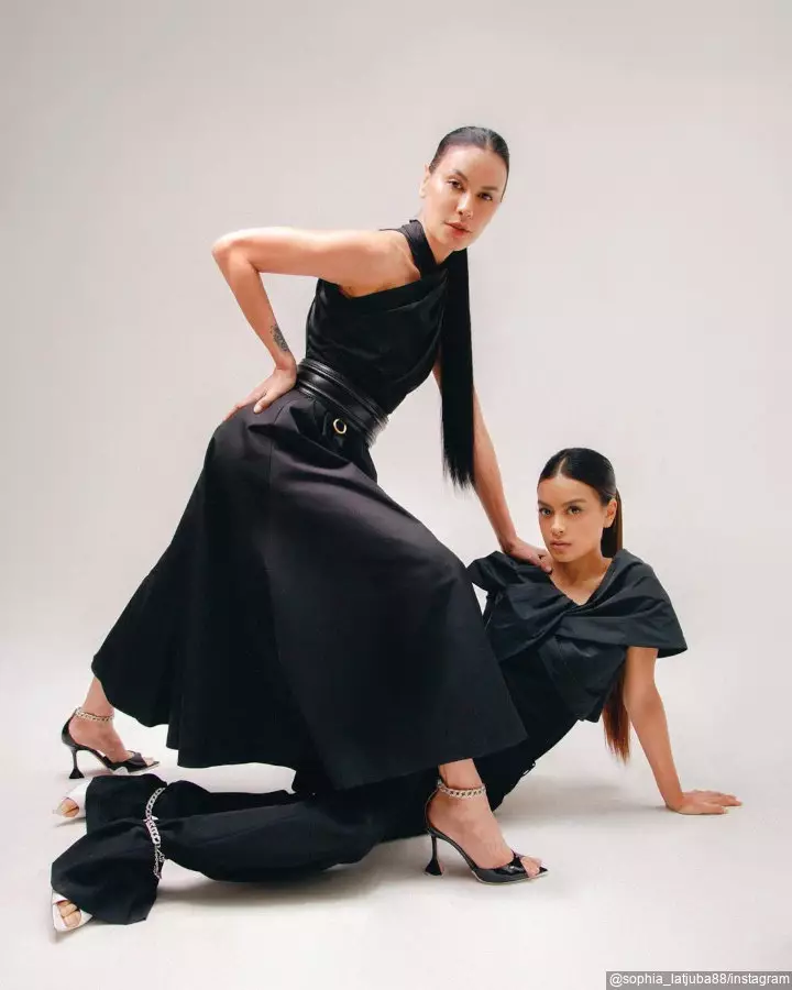 seleb 90-an bareng putrinya © Instagram