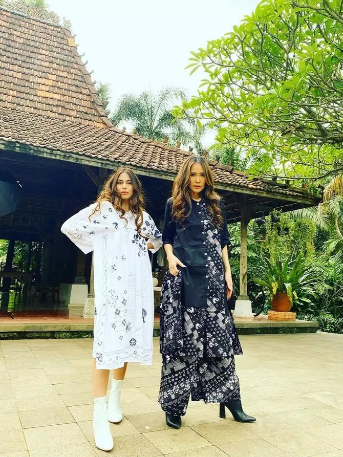 seleb 90-an bareng putrinya © Instagram