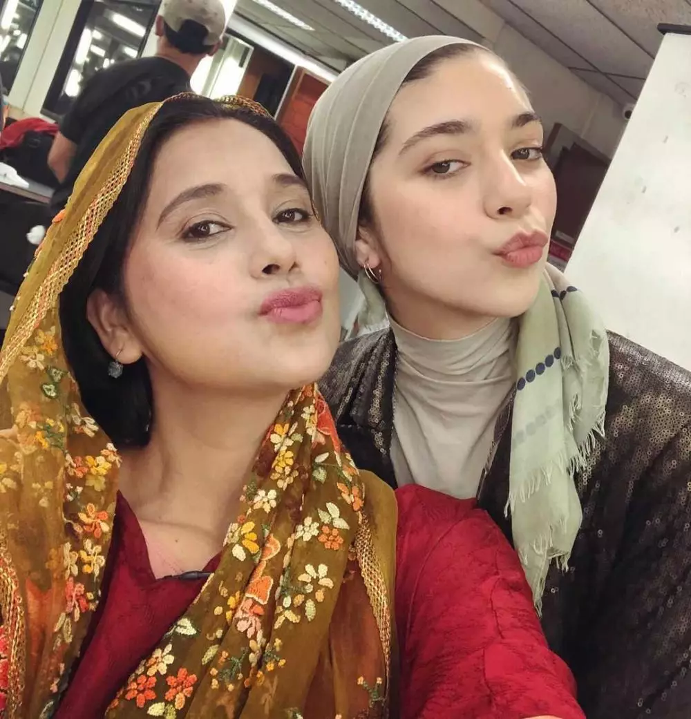 seleb 90-an bareng putrinya © Instagram