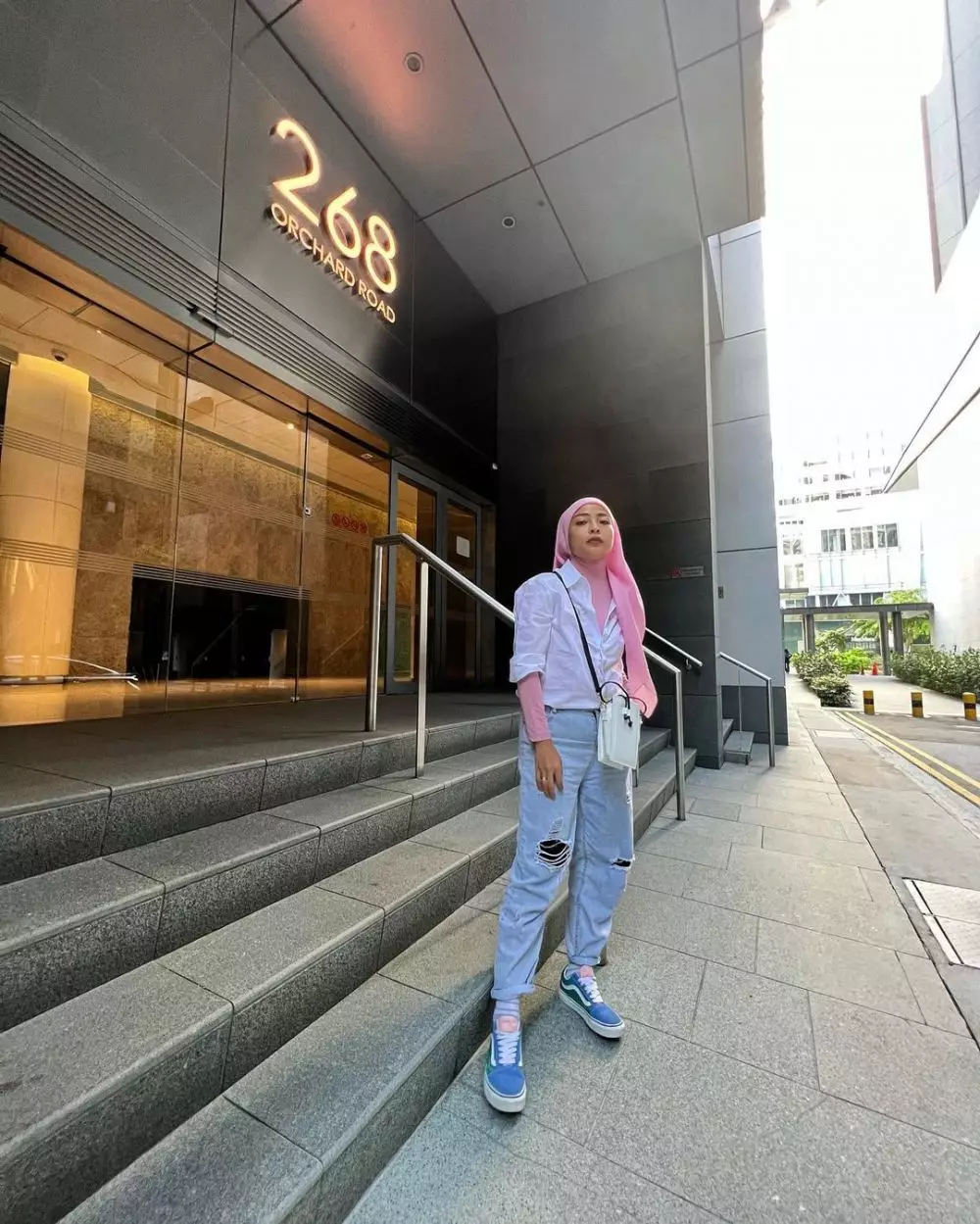 gaya stylish tantri kotak © instagram