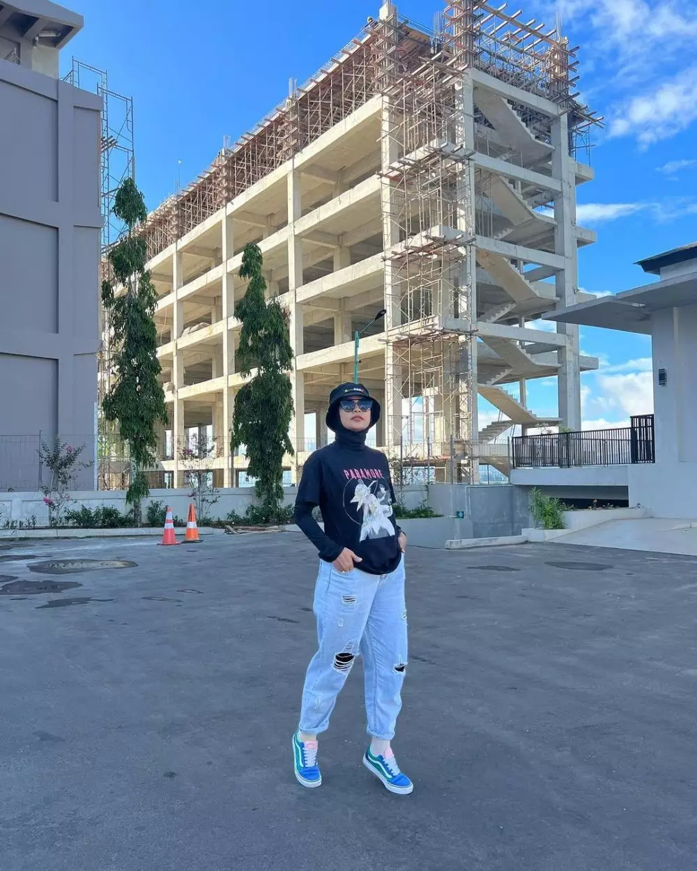 gaya stylish tantri kotak © instagram